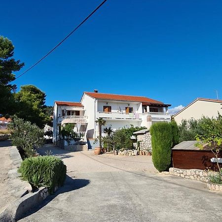 Apartman Karmen Barbat na Rabu Esterno foto