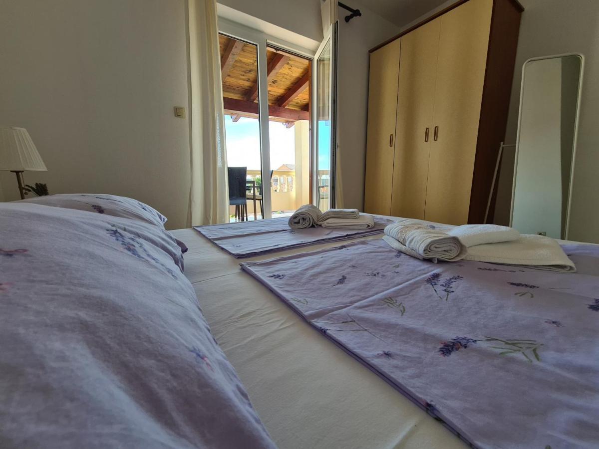 Apartman Karmen Barbat na Rabu Esterno foto