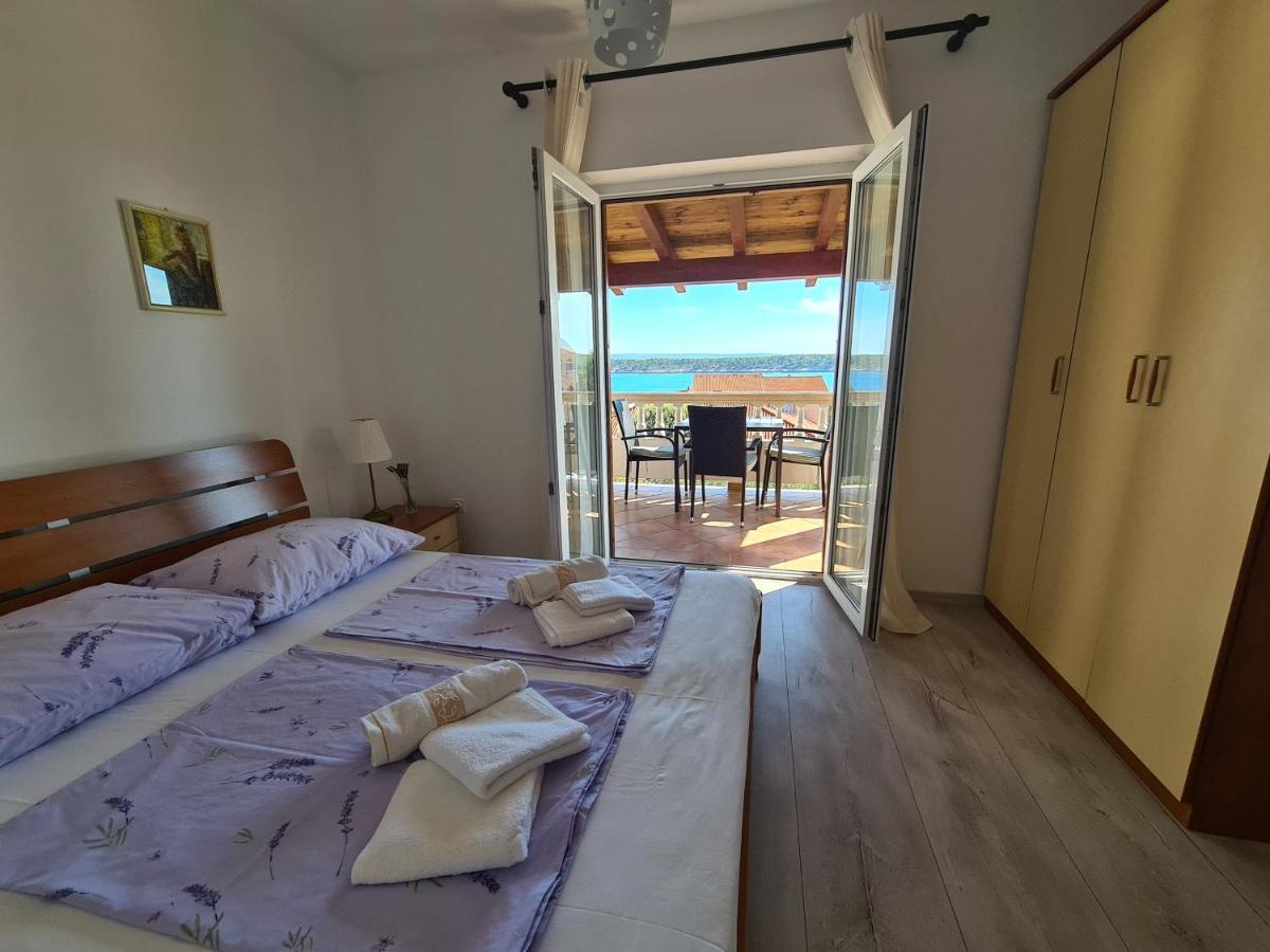Apartman Karmen Barbat na Rabu Esterno foto