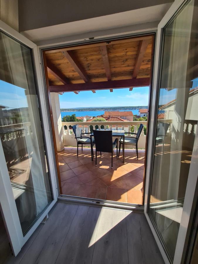 Apartman Karmen Barbat na Rabu Esterno foto