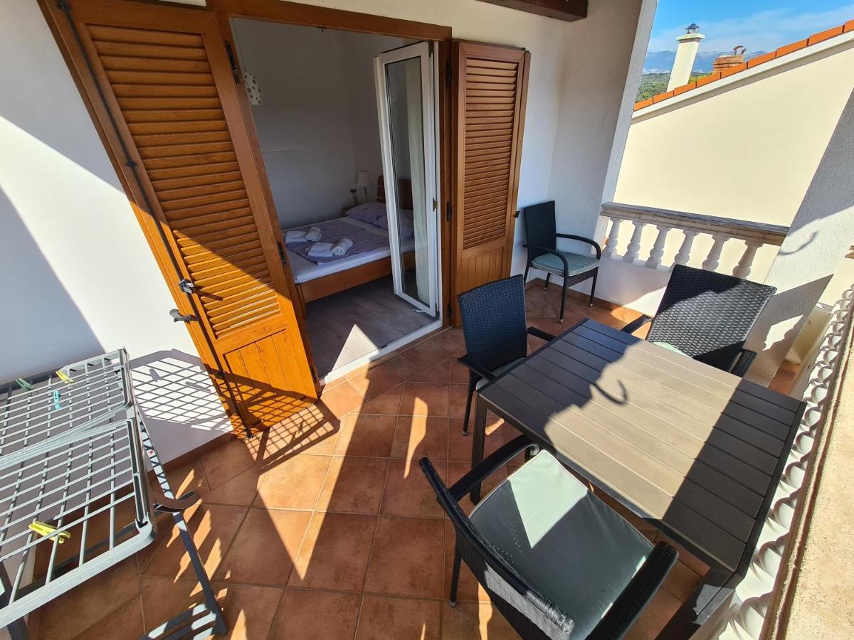Apartman Karmen Barbat na Rabu Esterno foto